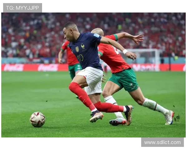 曹阳足球球星头像解析与成长历程回顾 曹阳足球球星头像解析与成长历程回顾